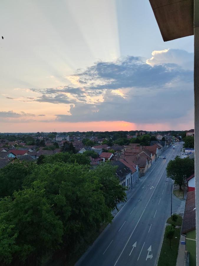 Krstic_Lux Apartman Subotica Luaran gambar